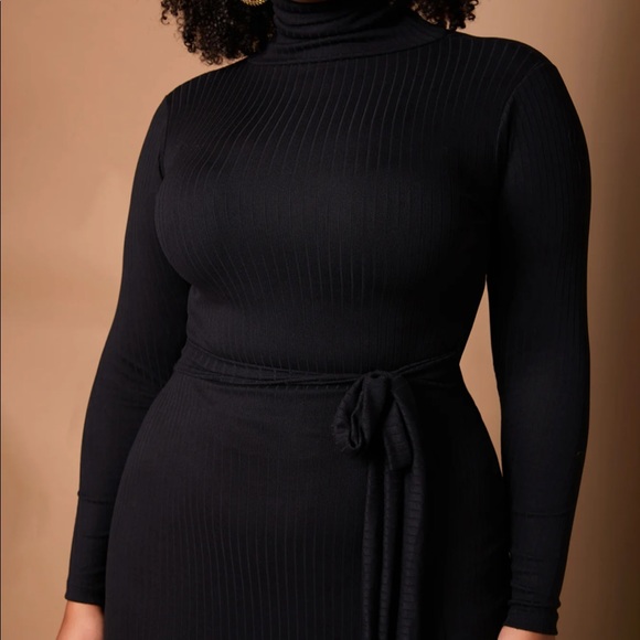 Black Sweater Dress with Slit - NWT✨ - Picture 4 of 4